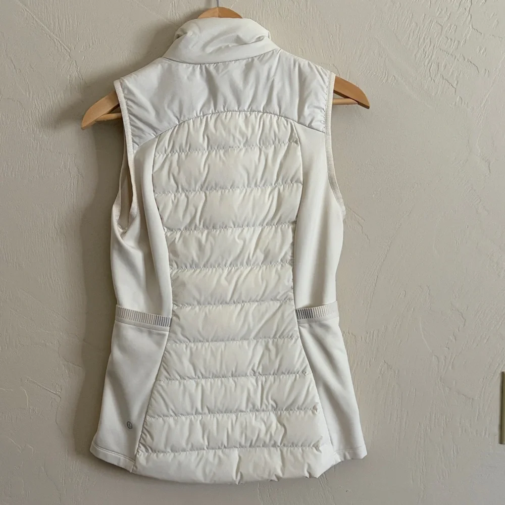 Lululemon Athletica Ivory Down for it All Vest. Excellent Condition! - Picture 4 of 7
